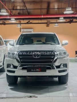 2019 Toyota Land Cruiser GXR V8