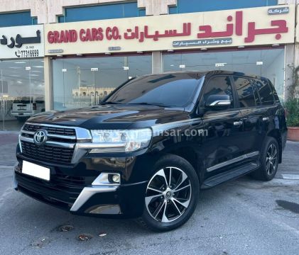 2013 تويوتا لاند كروزر VXR