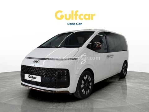 2025 هيونداي ستاريا