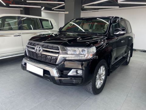 2019 Toyota Land Cruiser GXR V8