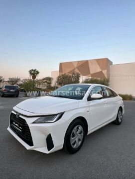 2024 تويوتا يارس 1.5