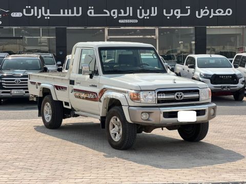 2022 Toyota Land Cruiser Pickup LX
