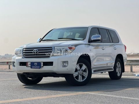 2015 تويوتا لاند كروزر VXR