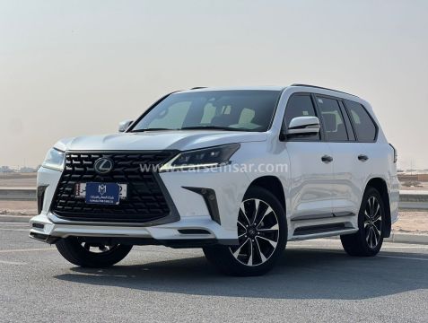 2021 لكزس ال اكس 570 سبورت بلاك إيديشن