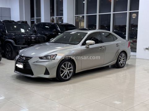2017 Lexus IS 200T