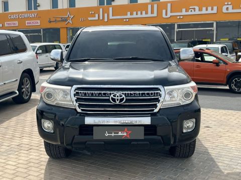 2013 Toyota Land Cruiser GXR V8