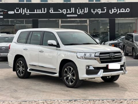 2020 Toyota Land Cruiser VXR Grand Touring S