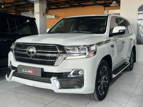 2021 Toyota Land Cruiser VXR Grand Touring S