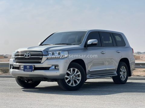 2019 Toyota Land Cruiser GXR V8