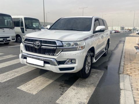 2016 تويوتا لاند كروزر GXR V8