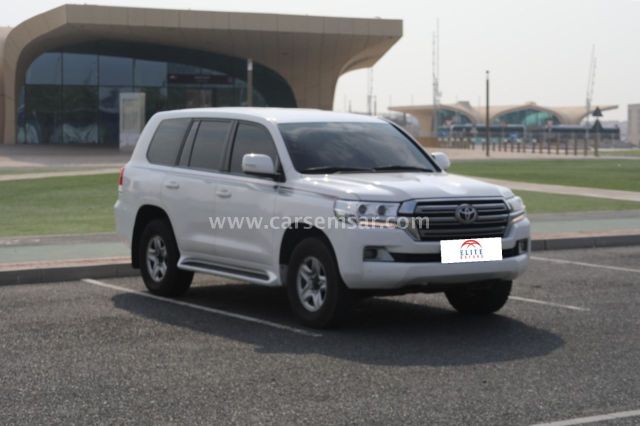 2021 Toyota Land Cruiser GXR — photo 2 for sale in Qatar