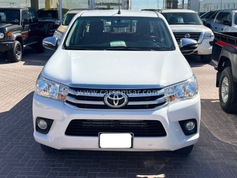 2022 تويوتا هايلكس 2.7