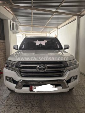 2016 تويوتا لاند كروزر GXR V8