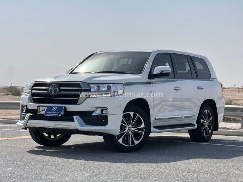2020 Toyota Land Cruiser VXR Grand Touring S