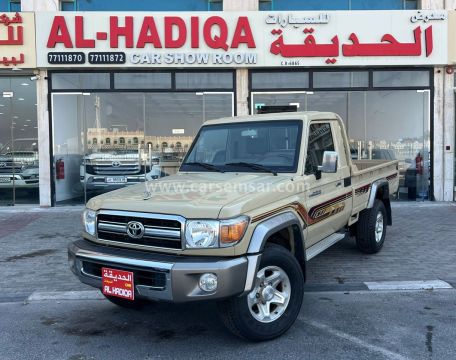 2022 Toyota Land Cruiser Pickup LX