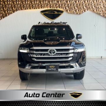 2024 Toyota Land Cruiser GXR V6