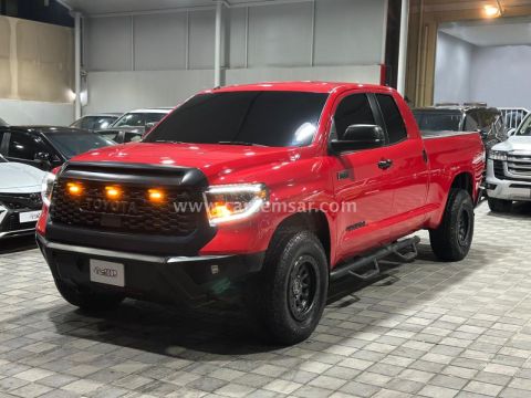 2014 Toyota Tundra 5.7 L