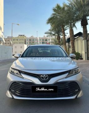 2020 Toyota Camry GLE