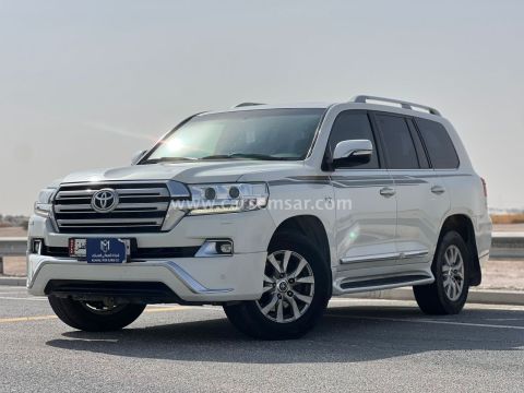 2018 Toyota Land Cruiser VXR