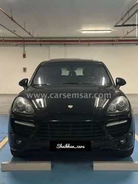 2014 Porsche Cayenne GTS