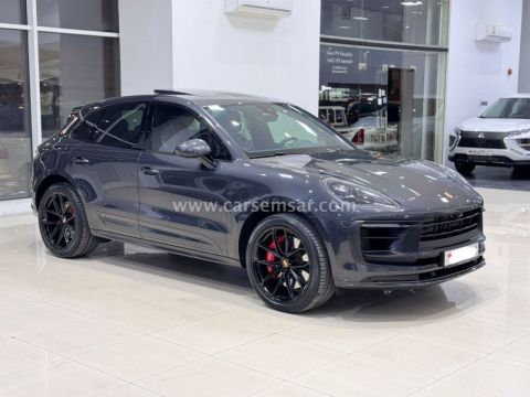 2022 Porsche Macan