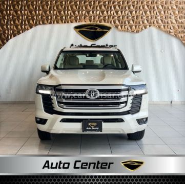 2025 Toyota Land Cruiser GXR V6