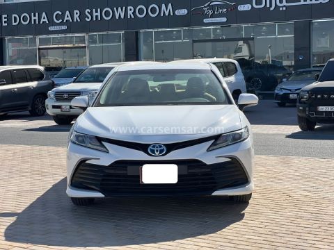 2022 تويوتا كامري هايبرد ال اي