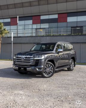 2022 تويوتا لاند كروزر في أكس توين تيربو