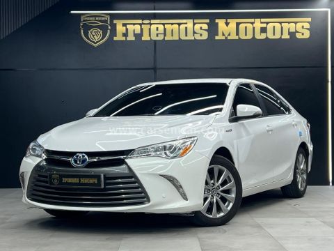 2017 تويوتا كامري هايبرد ال اي