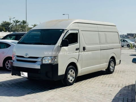 2015 Toyota Hi-Ace CArgo Van