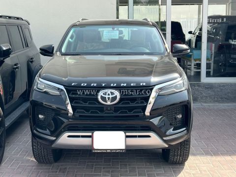 2025 Toyota Fortuner SR5
