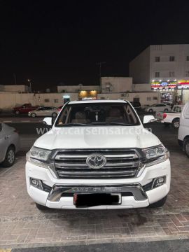 2016 Toyota Land Cruiser GXR V8