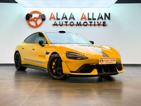 2025 Xiaomi SU7 Ultra