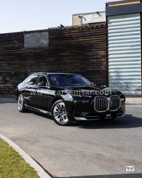 2023 BMW 7-Series 735Li