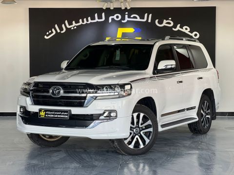 2019 Toyota Land Cruiser GXR Grand Touring