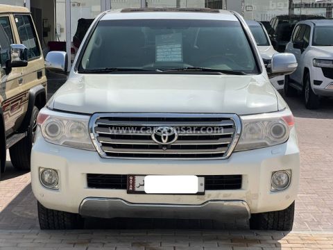 2013 Toyota Land Cruiser VXR