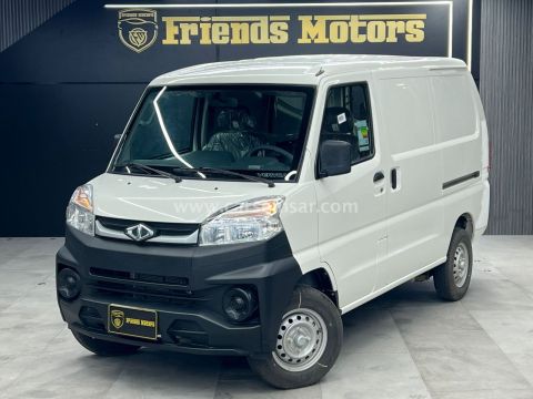 2025 CMC Veryca Van
