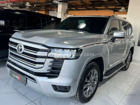 2025 Toyota Land Cruiser GXR Twin Turbo
