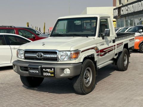 2012 Toyota Land Cruiser Pickup LX