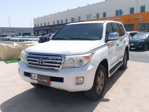 2015 Toyota Land Cruiser GXR V8