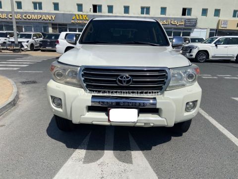 2012 تويوتا لاند كروزر GXR V8