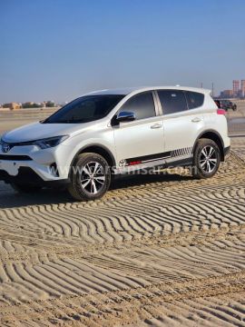 2017 تويوتا راف4