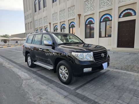 2011 تويوتا لاند كروزر GXR V8