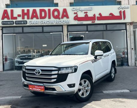 2022 Toyota Land Cruiser GXR V6