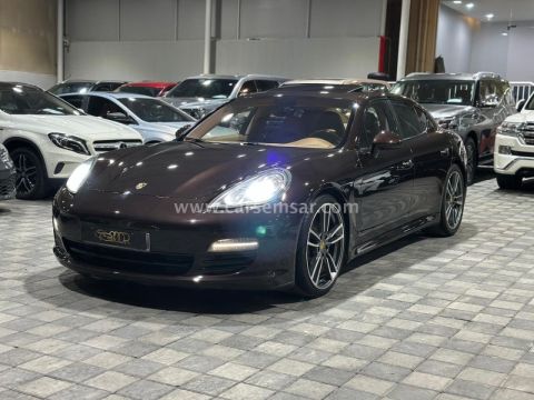 2012 بورشه باناميرا