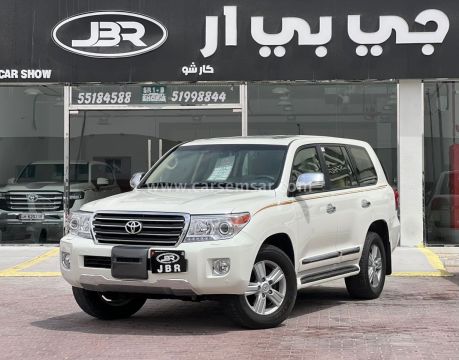2014 Toyota Land Cruiser GXR V8