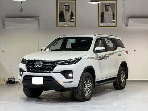 2024 Toyota Fortuner 2.7
