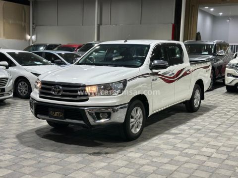 2020 Toyota Hilux 2.7