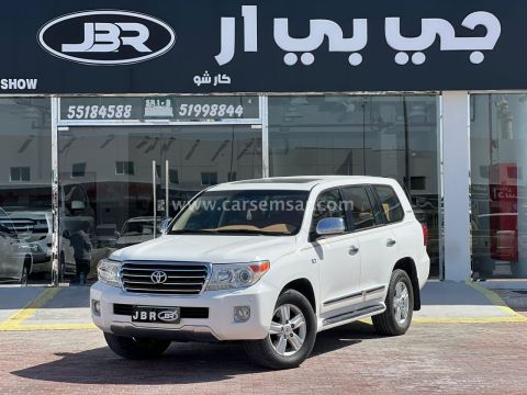2014 Toyota Land Cruiser GXR V8