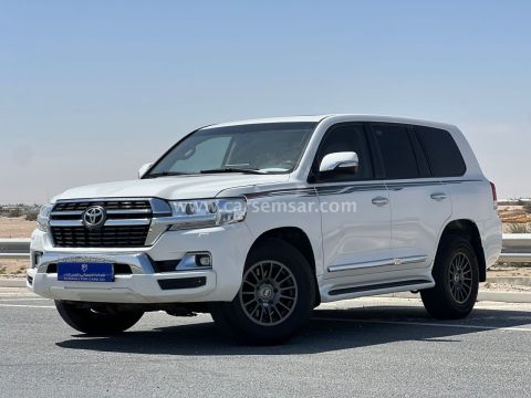 2021 Toyota Land Cruiser GXR V8